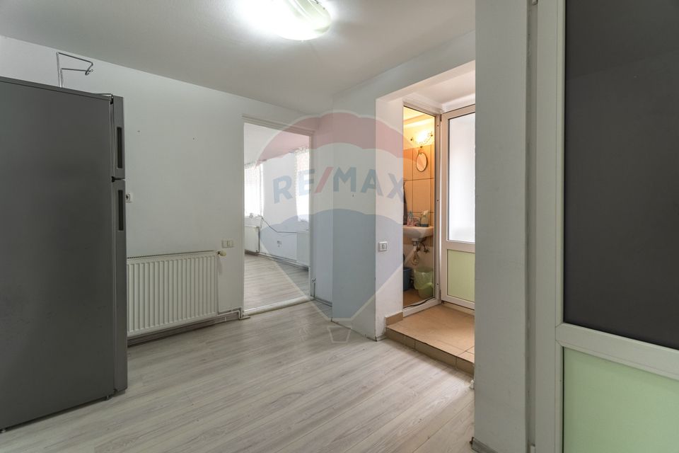 Garsonieră de închiriat– Strada Republicii 31/ Comision 0%