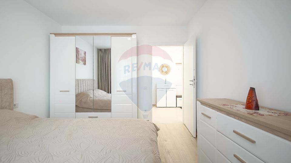 2 room Apartment for rent, Tractorul area