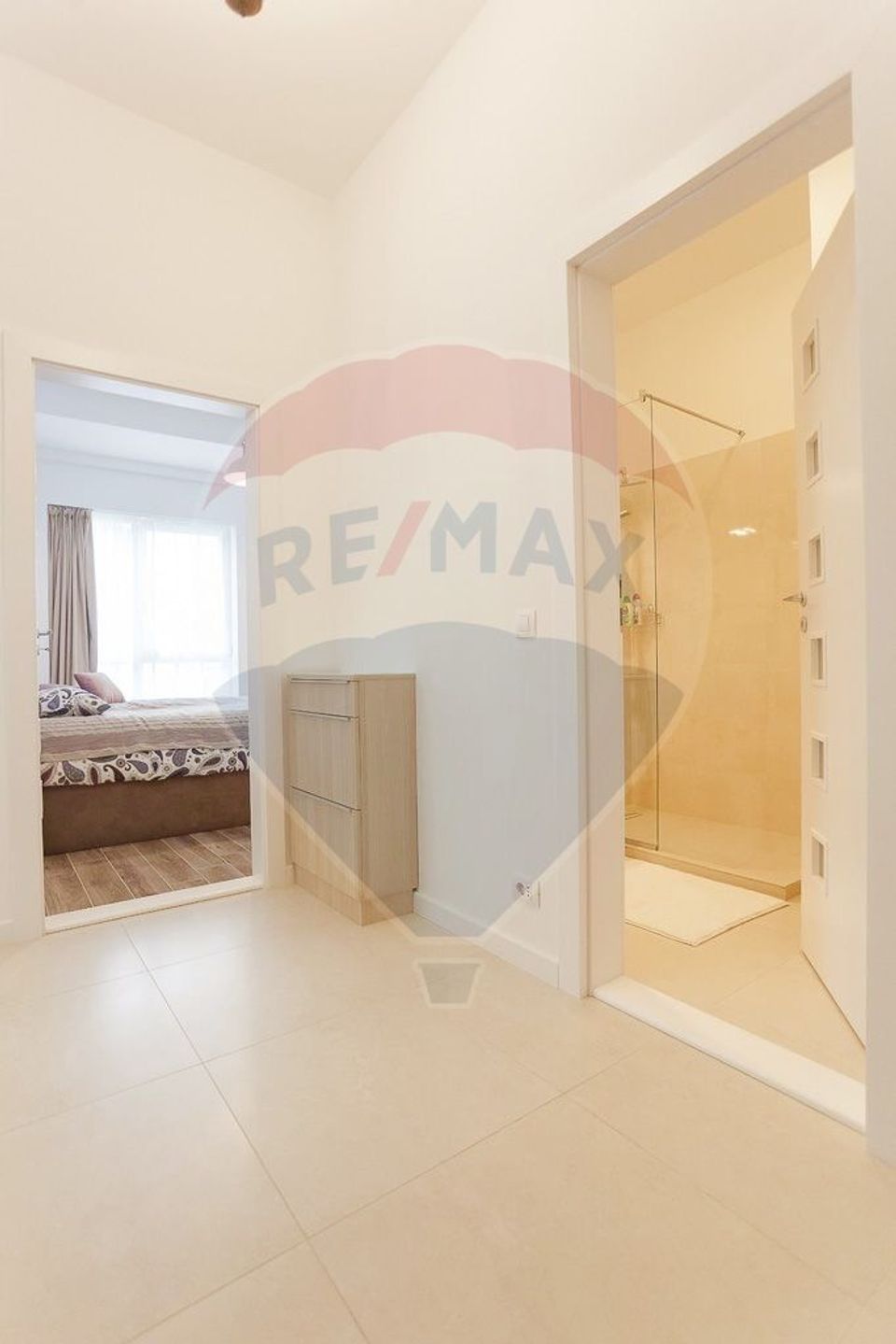 De inchiriat apartament cu 2 camere in bloc nou