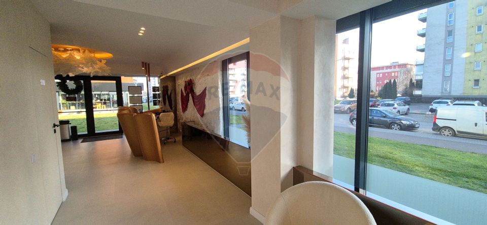 13.5sq.m Commercial Space for rent, Avantgarden area