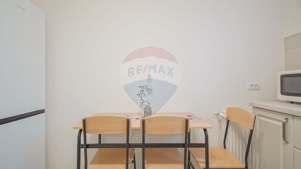 2 room Apartment for rent, Tractorul area