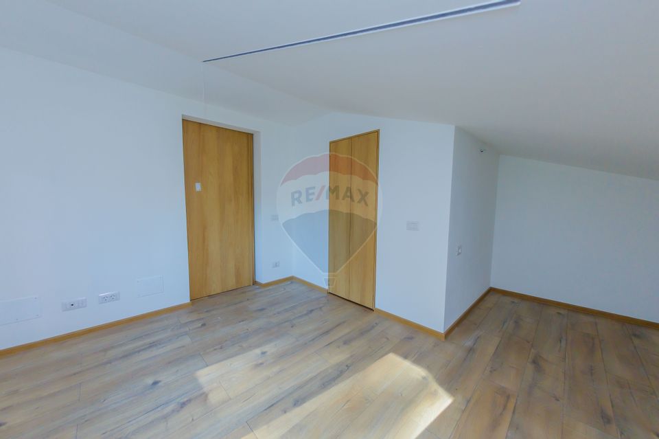 Afacere, Pensiune cu 9 camere de vânzare