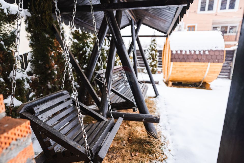 VILA “THE VARDO”, PREDELUT | 8 CAMERE DUBLE PREMIUM LANGA PADURE