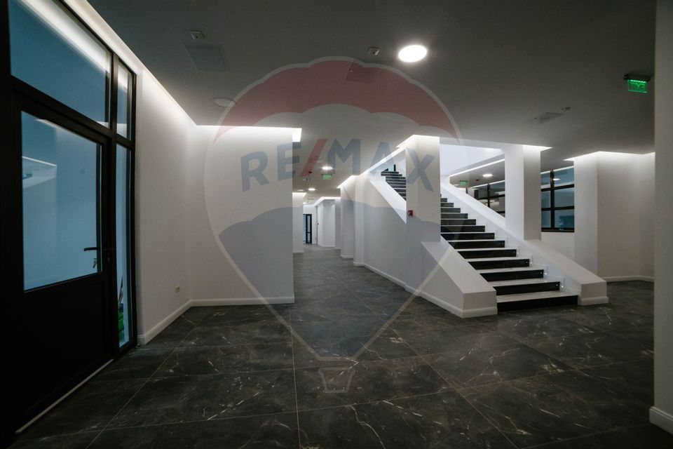 2,300sq.m Commercial Space for rent, Central area