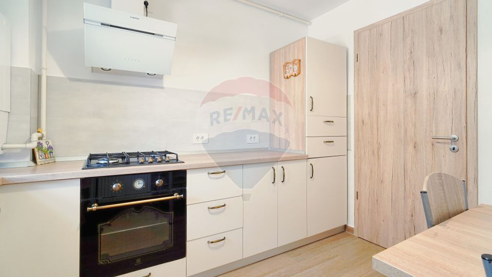 Apartament Cu 2 Camere, Boxa, Parcare, Coresi, Kasper