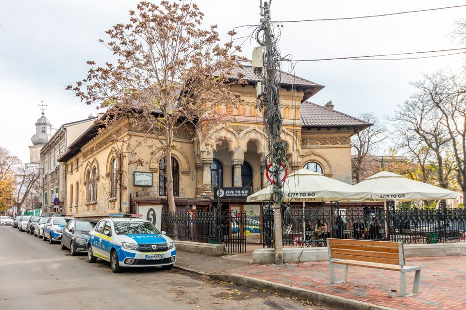 259sq.m Office Space for rent, P-ta Sfanta Vineri area