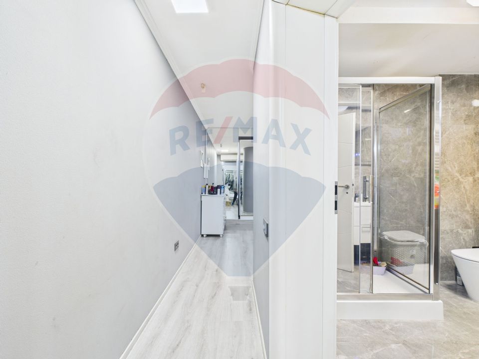 De vanzare| Casa cu piscina, saune si design elegant- Zona Matasari