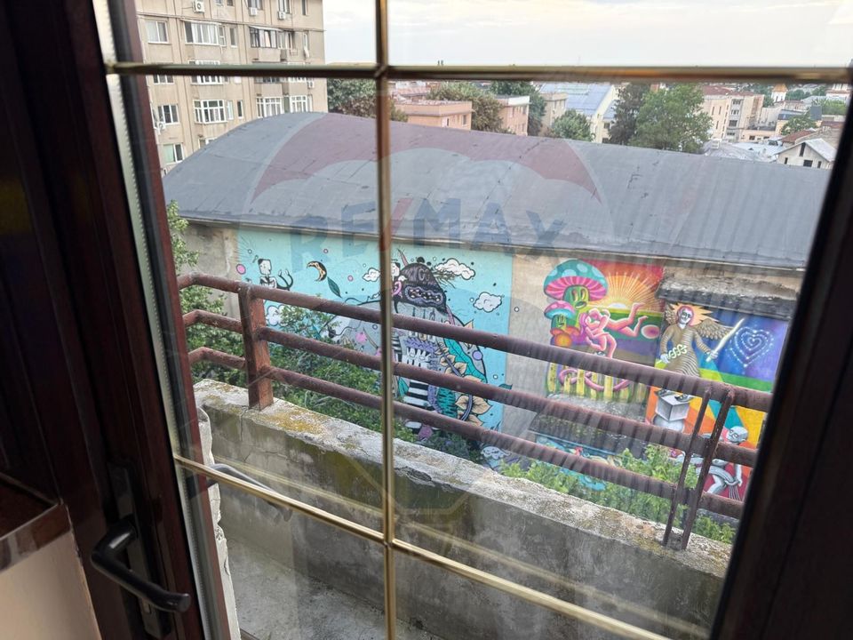 VANZARE Garsoniera cu terasa de 50mp in zona Ultracentrala Ploiesti