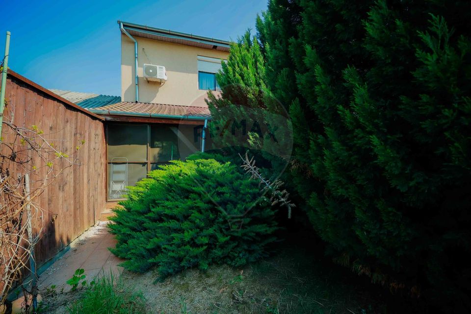 Duplex cu 3 camere de vânzare, zona Ioșia, Oradea