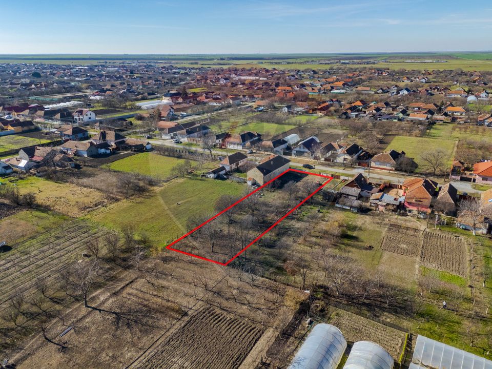 Land 1,295sqm Siria / Strada Inainte