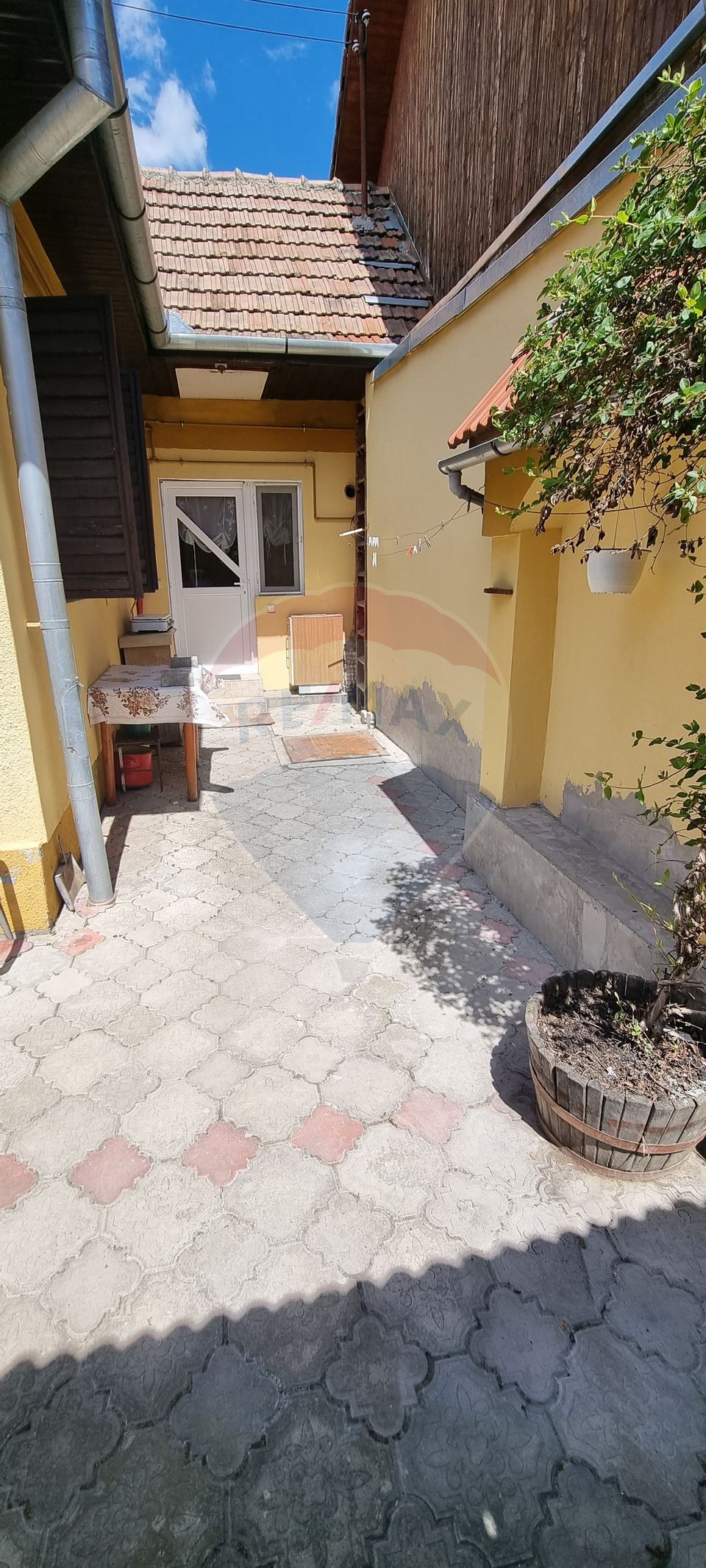 3 room House / Villa for sale, Sud area