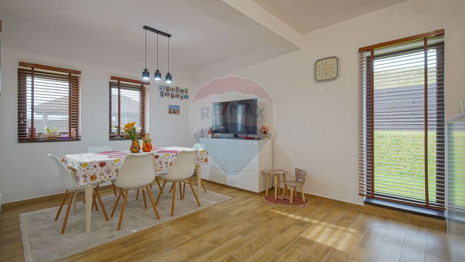 Casă individuală de vânzare în Hărman – modernă, spațioasă și complet