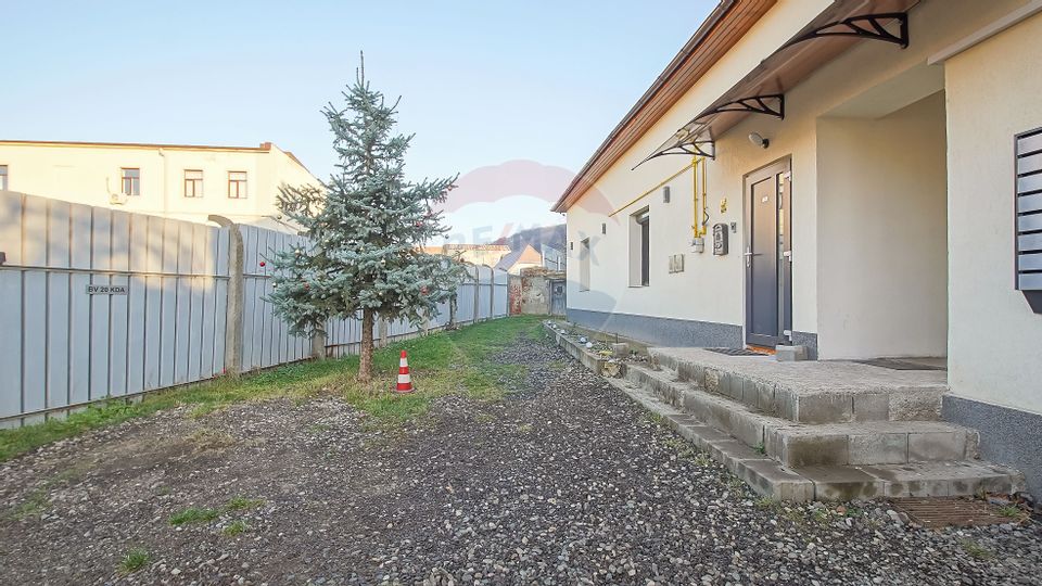 2 room Apartment for rent, Centrul Civic area