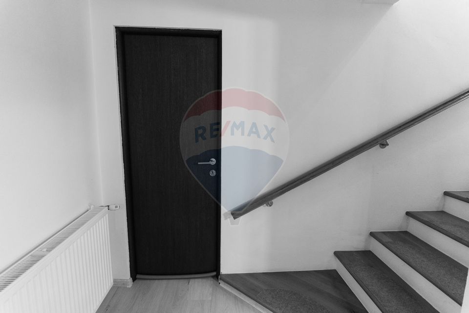 Casă / Vilă deosebita de vânzare, Hateg jud. Hunedoara