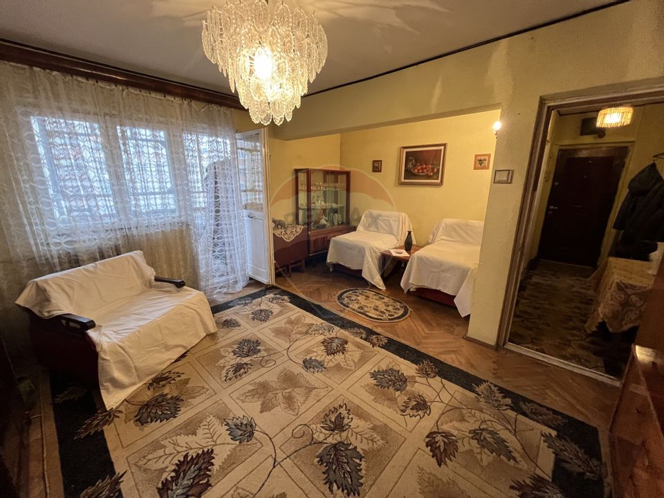 Apartament de vânzare in blocurile Turn - Câmpulung la super preț