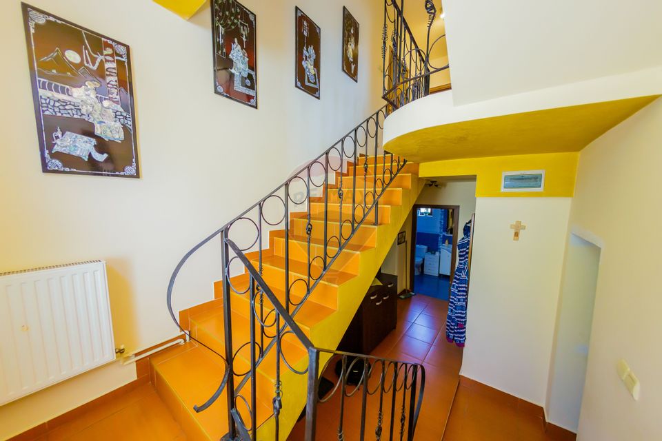 5 room House / Villa for sale, Central area