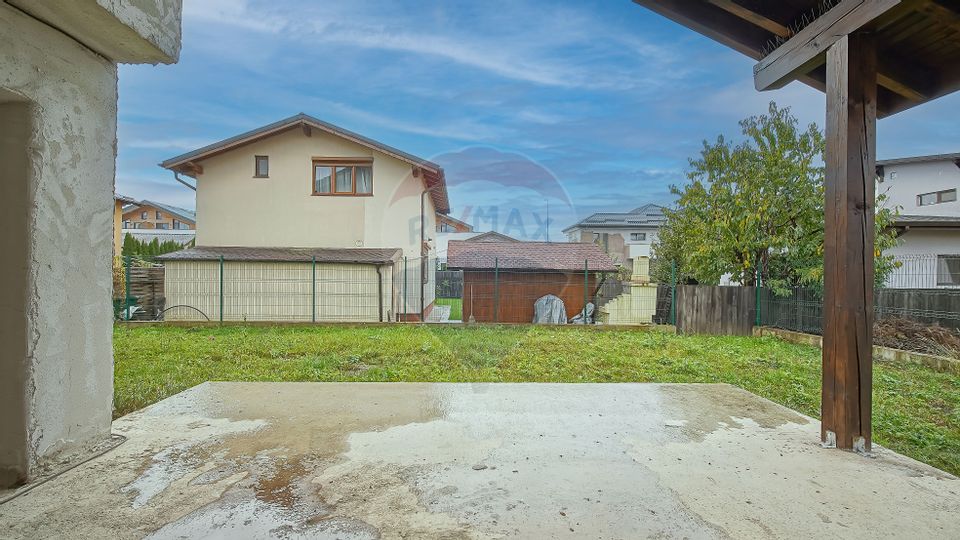 Casă spațioasă la gri, 4 camere, 3 băi, teren 500 mp – zona Bartolomeu