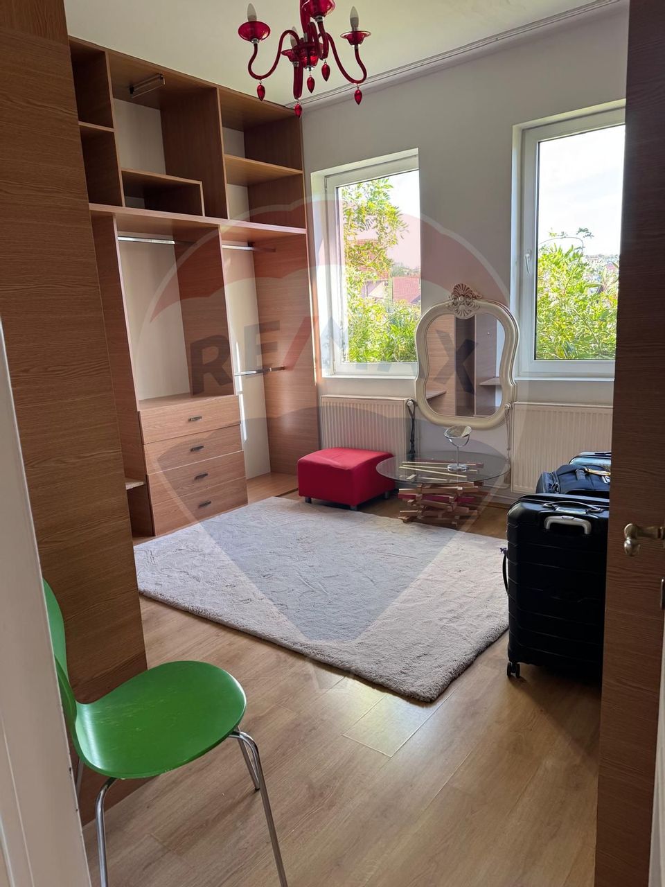 Închiriez casă individuală, 4 dormitoare, zona Borhanciului