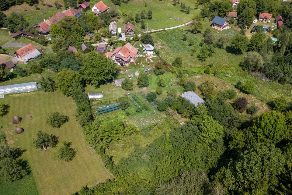 Casă / Vilă cu 10 camere amplasate in 2 corpuri de cladire de vanzare