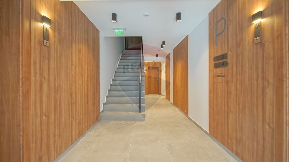 Garsoniera decomandata, 40 mp utili, etaj 1 | ROKMAN | Zona Tractorul