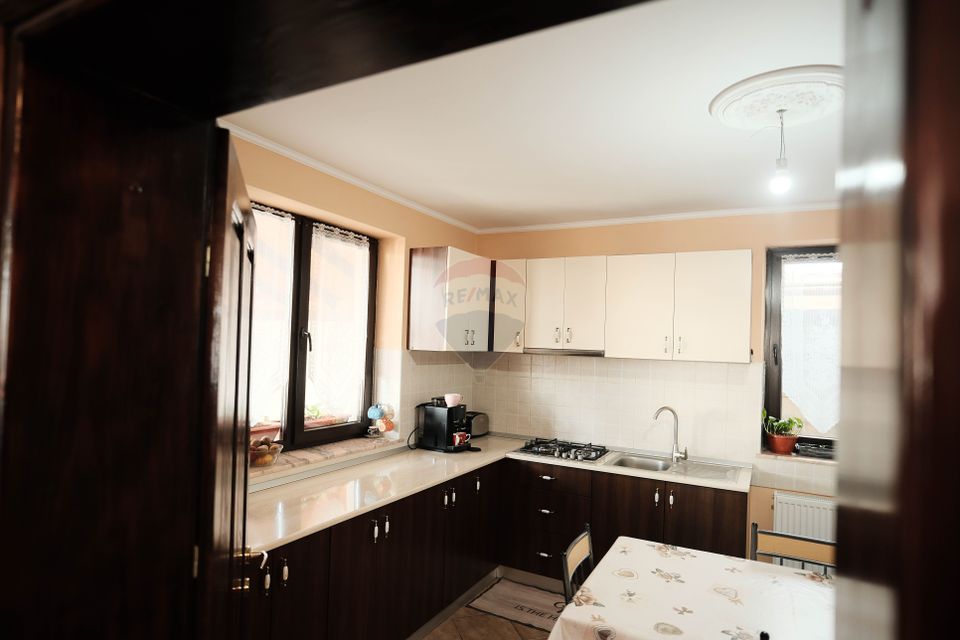 4 room House / Villa for sale