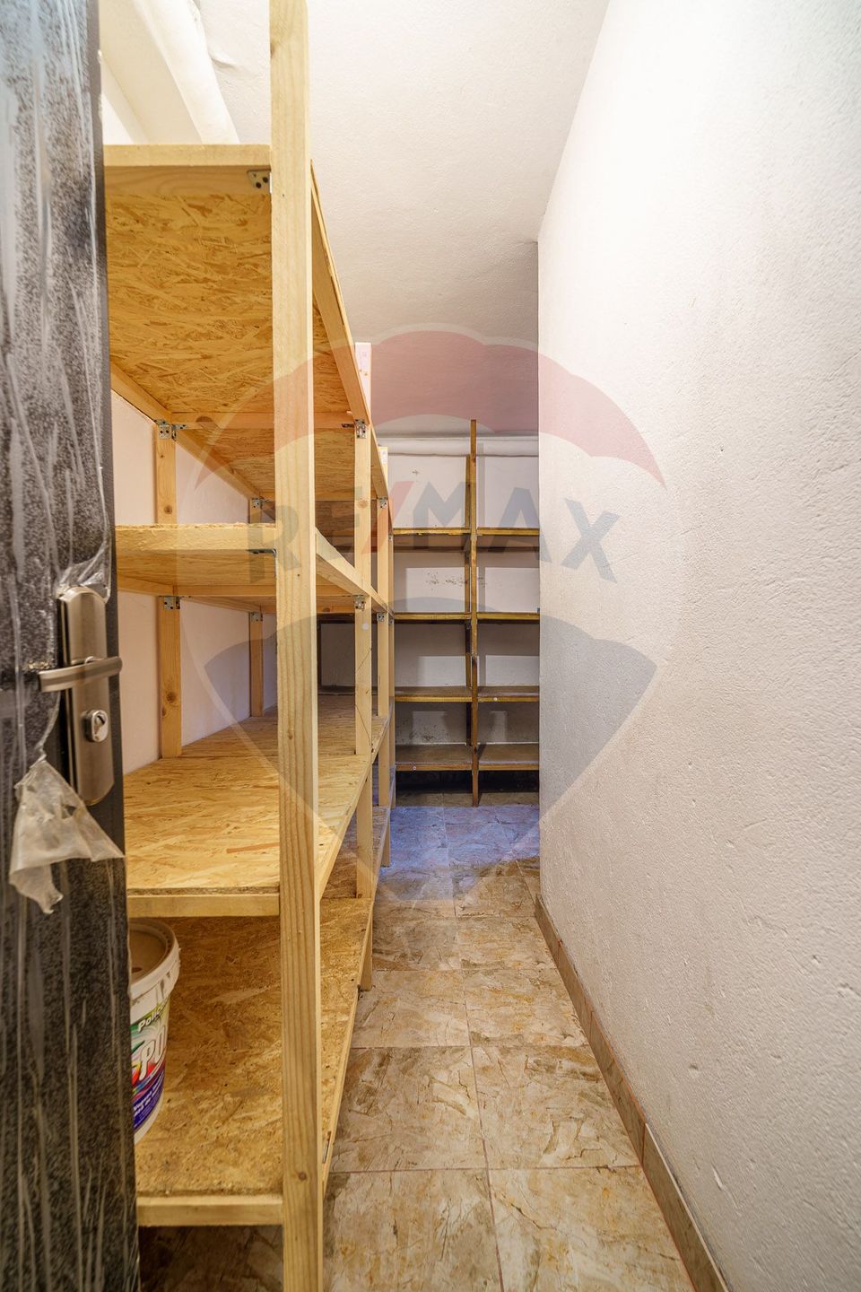 REZERVAT! Apartament cu 3 camere boxa si garaj - Matei Voievod