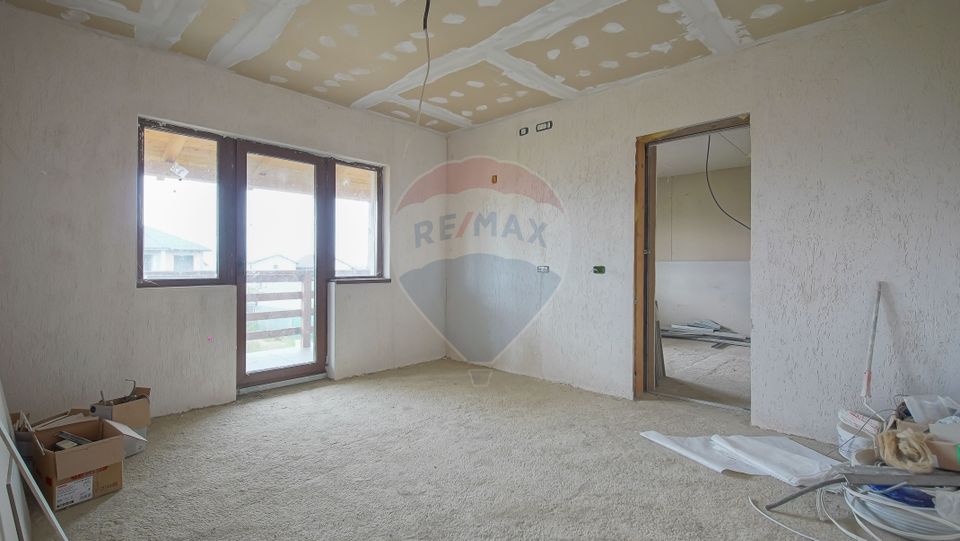 Comision 0%-Cladire versatila 14 camere-Multiple utilizari