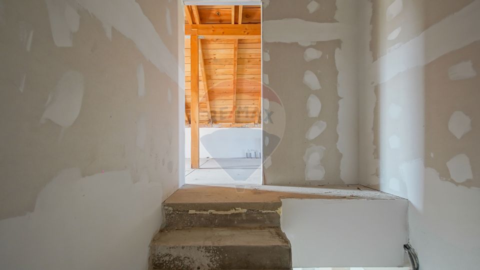 Comision 0 %! Casă de vânzare, Sânpetru!