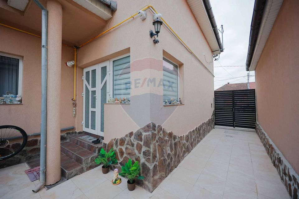 4 room House / Villa for sale, Iosia area