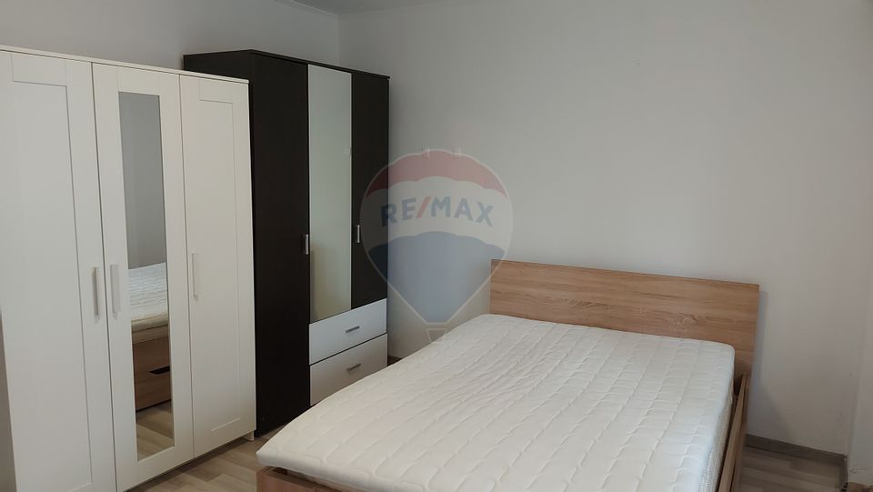 Închiriere apartament 3 camere – Bulevardul Unirii
