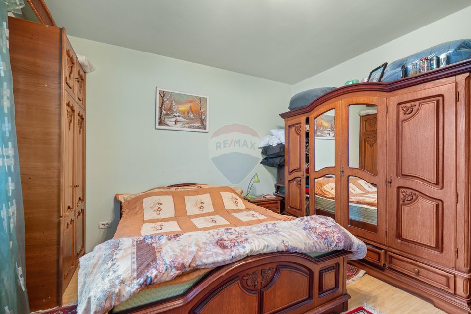 Casă / Vilă cu 6 camere de vânzare - Oraselul Copiilor