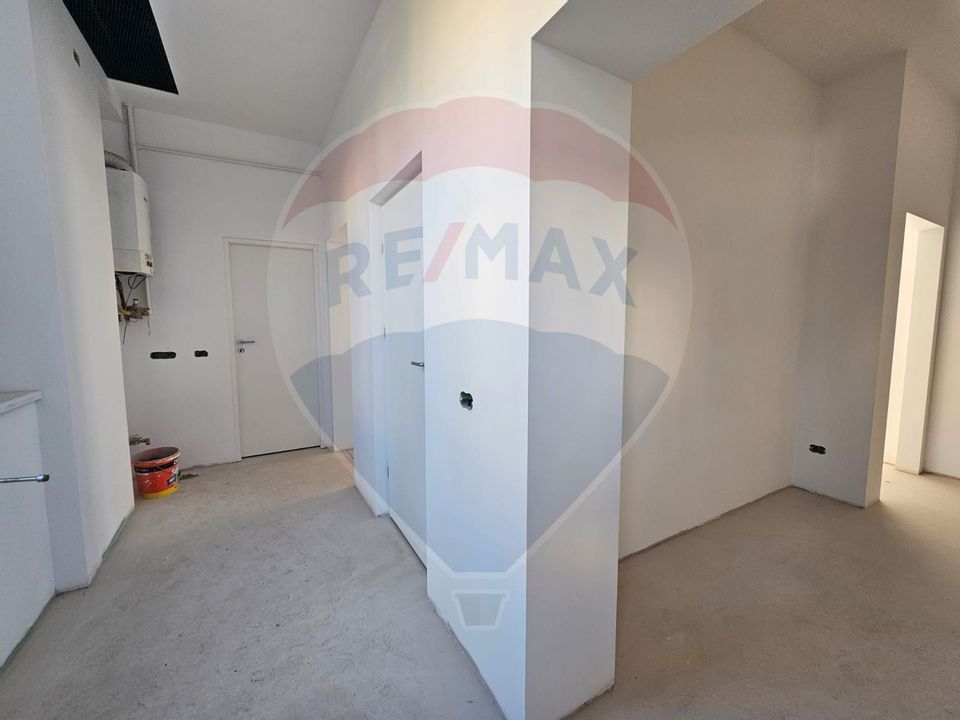 103sq.m Commercial Space for rent, Central area
