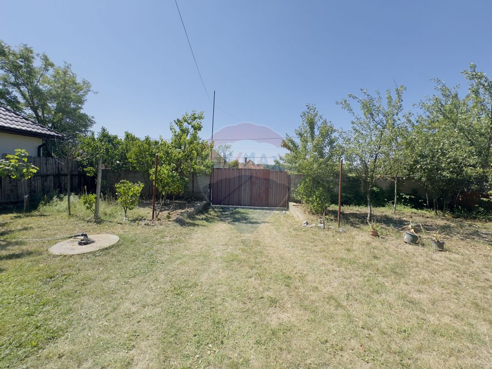 Teren 6,210mp Apateu / Strada Principala