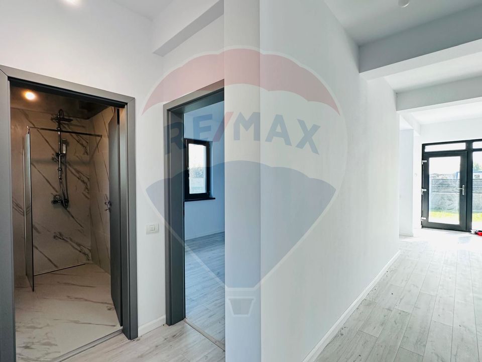 Casa noua, individuala, stil american - Crevedia