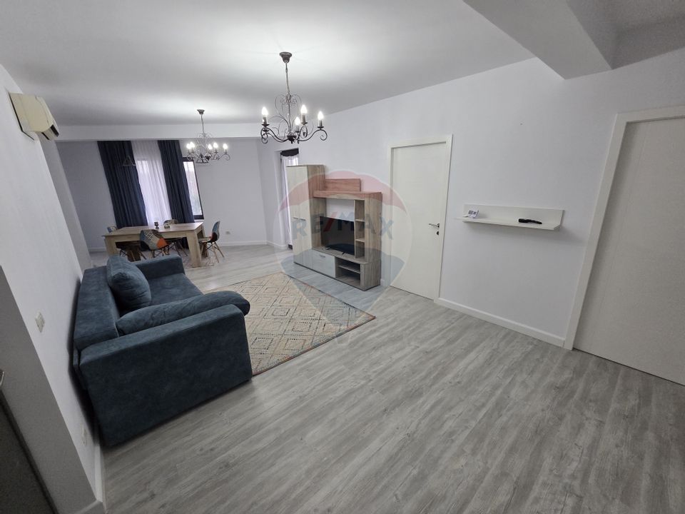 Apartament cu 3 camere 100 mp