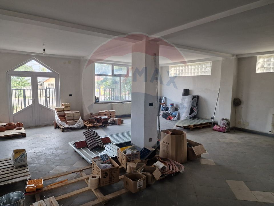 120sq.m Commercial Space for rent, Sud area