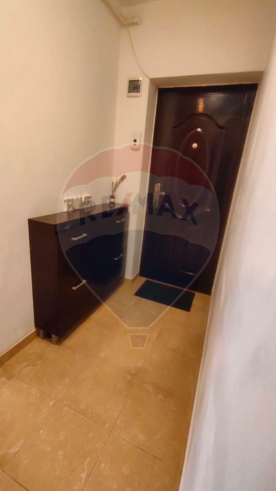 Apartament 2 camere Str. Porii Floresti