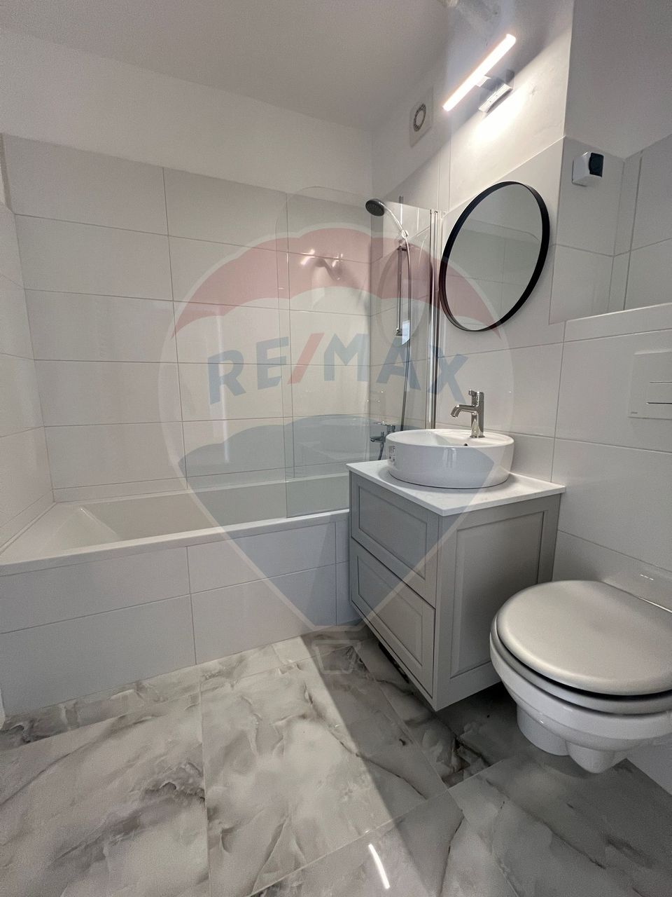 4 room Apartment for rent, Polivalenta area