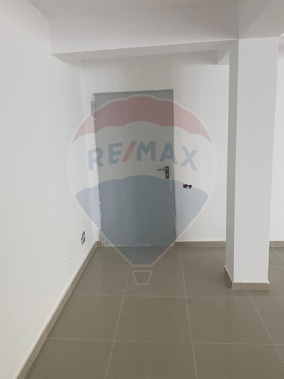 144sq.m Commercial Space for rent, Unirii area