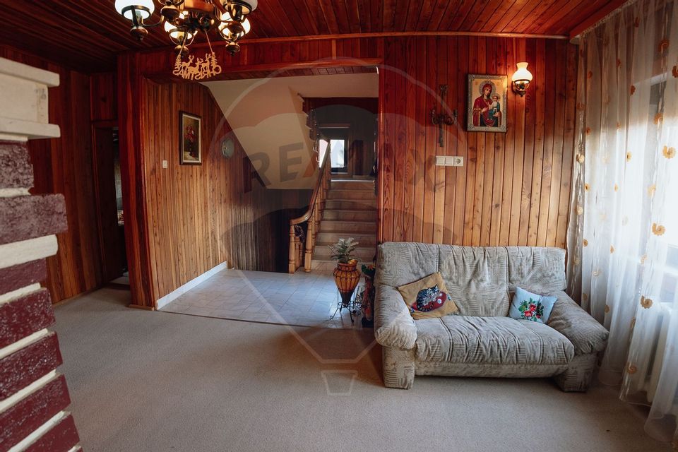 Casă / Vilă în zona Gura Humorului