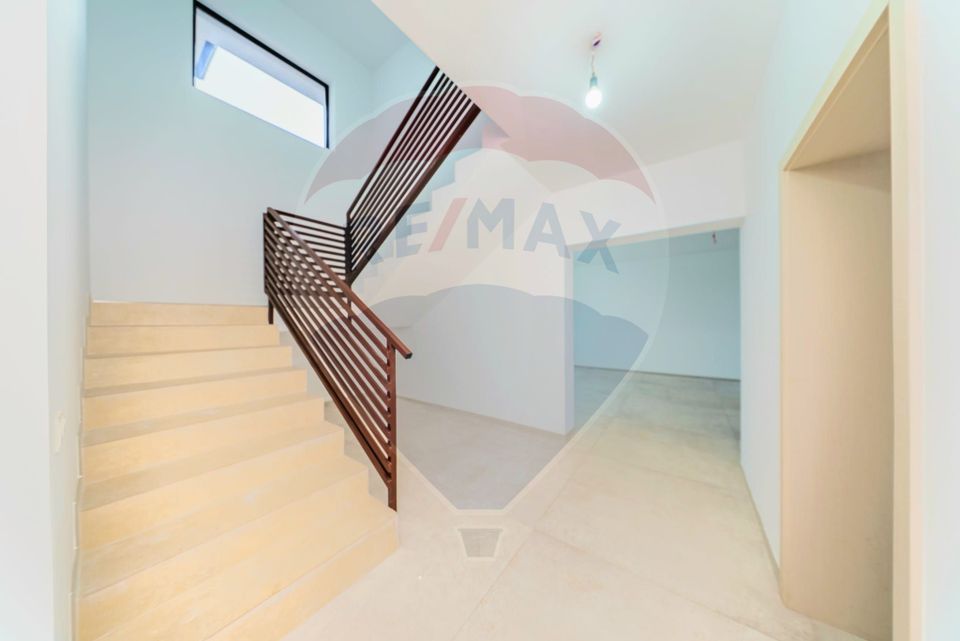 Vilă de Lux 358 mp – Ideal Rezidențial sau Sediu Firma/Vladimirescu