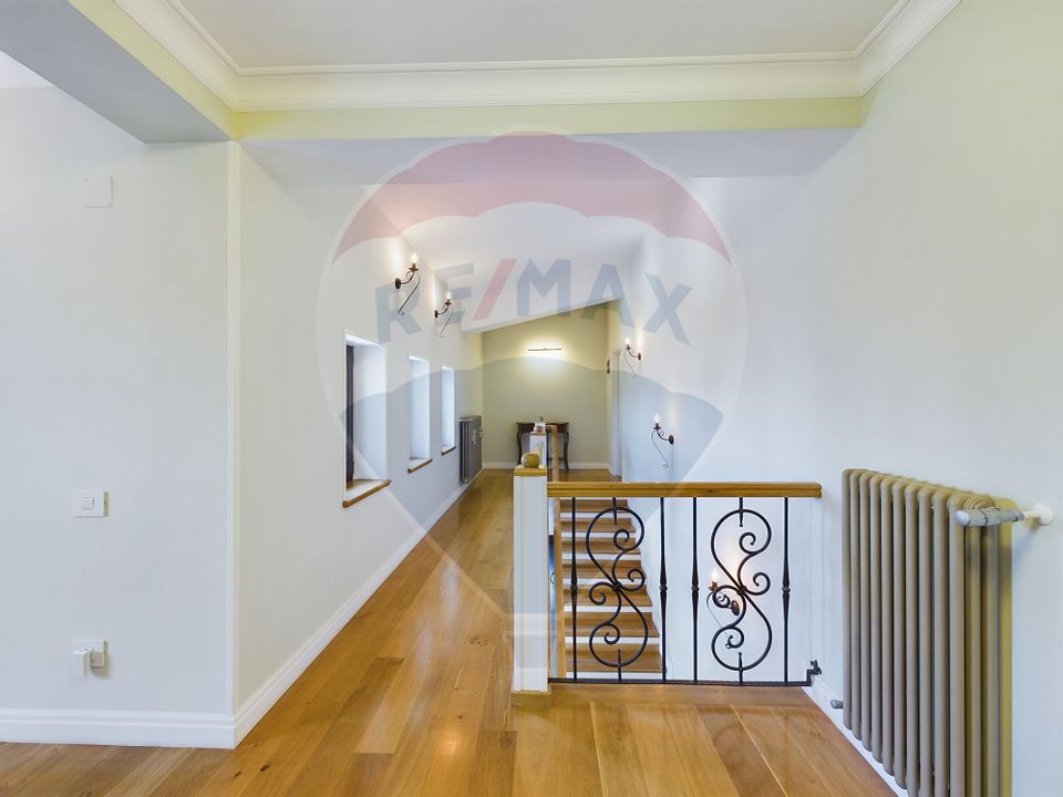 Unique Opportunity: Luxury House with Pool and Premium Finishes