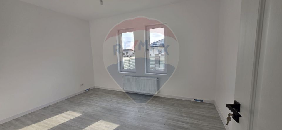 3 room House / Villa for sale