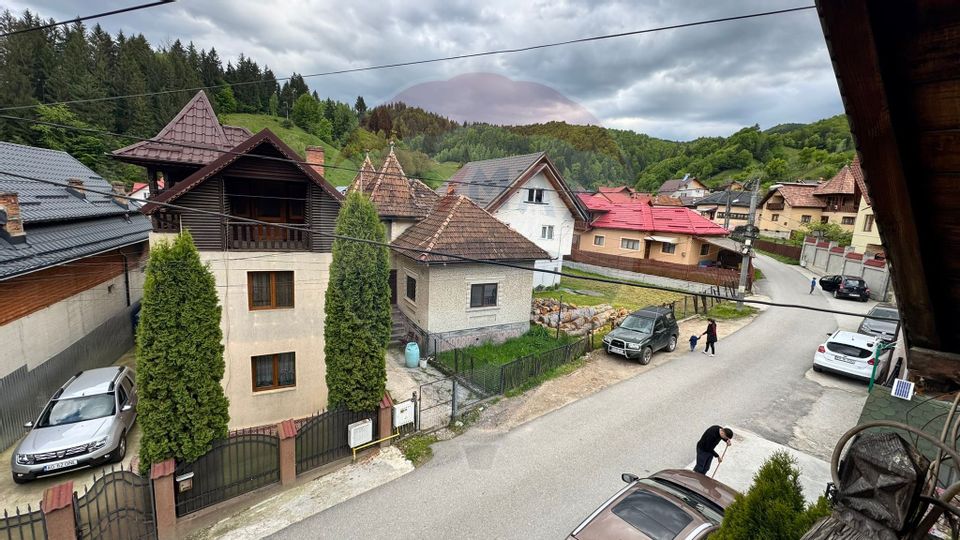 9 room House / Villa for sale