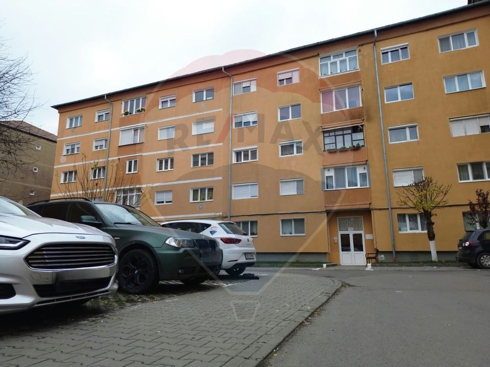 Apartament cu doua camere Vitrometan