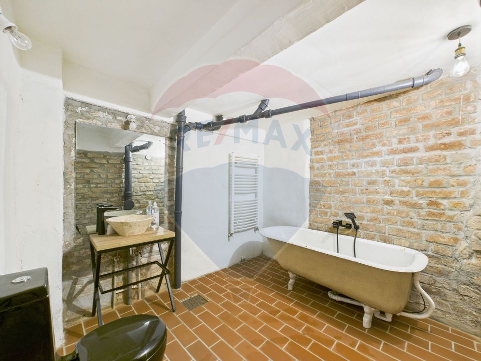 Spațiu comercial-Demisol-Atelier de arta