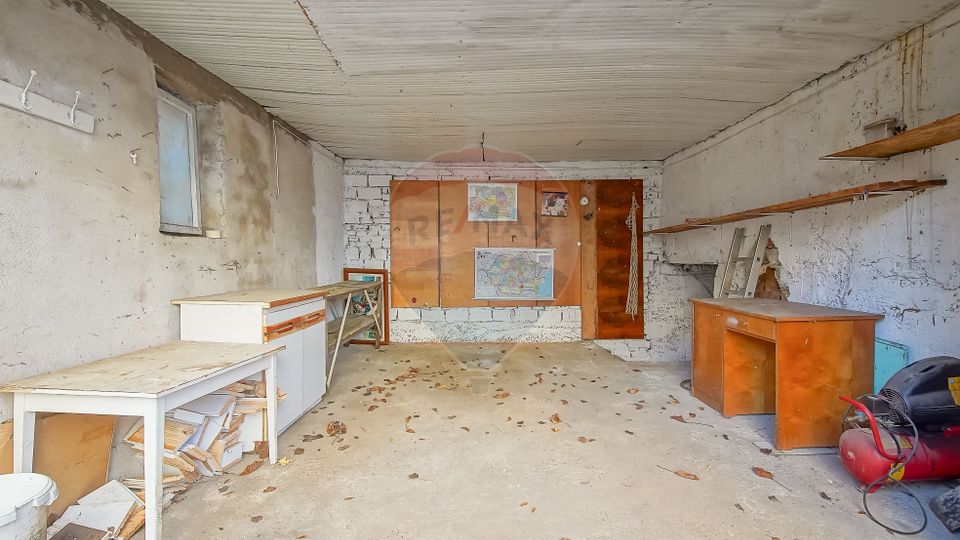 COMISION 0 Casă cu potențial excelent, teren 446 mp, Strada Fanionului