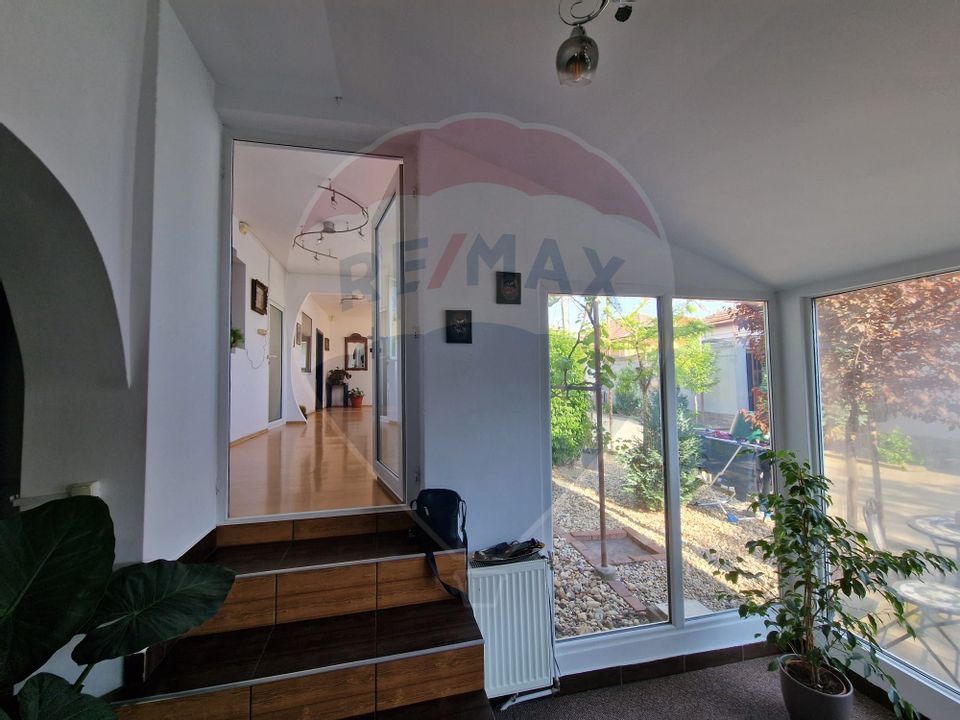 5 room House / Villa for sale, Aradul Nou area