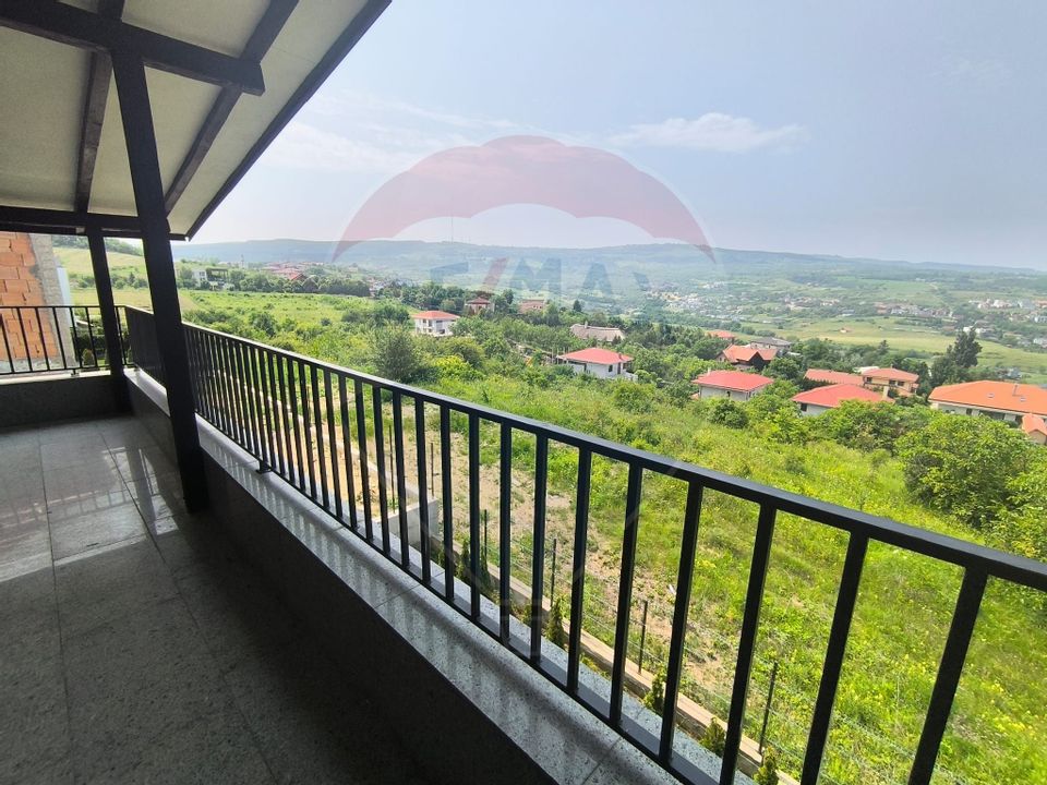 Casă 4 camere de inchiriat in Borhanci