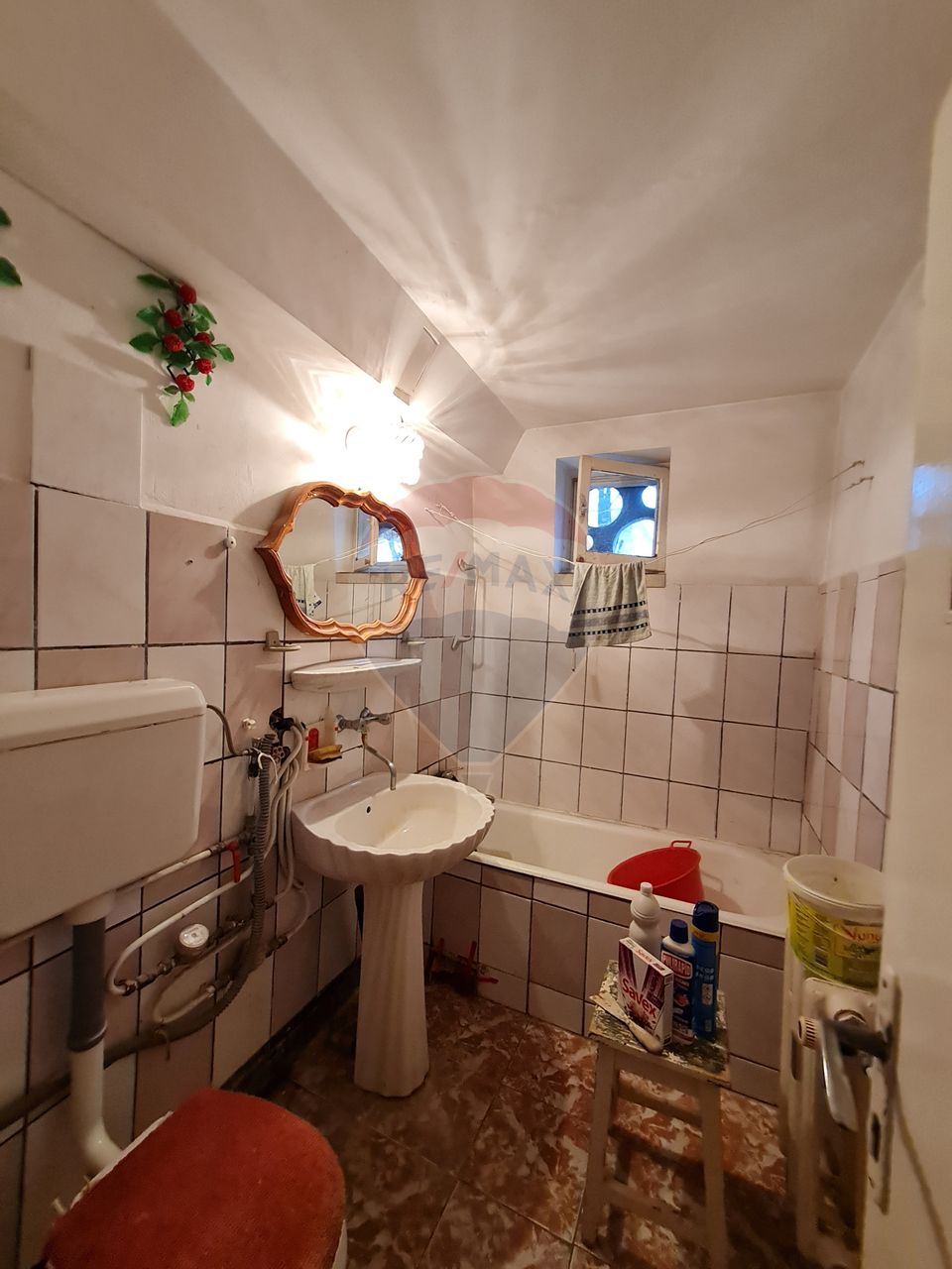 Apartament cu 2 camere de vânzare în zona Gara